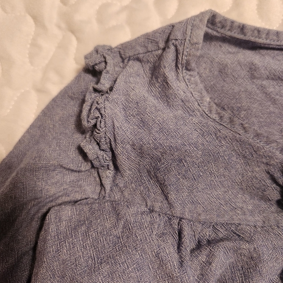 Carter's⛄️ Denim Style Top 3T - Picture 2 of 3